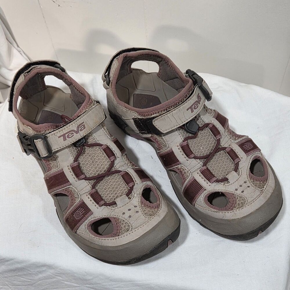 Teva Omnium Womens Closed Toe Hiking Water Sandals Gorpcore Size 7.5 Style 6154
